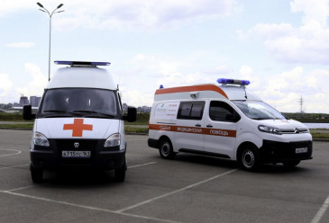 Две машины скорой помощи